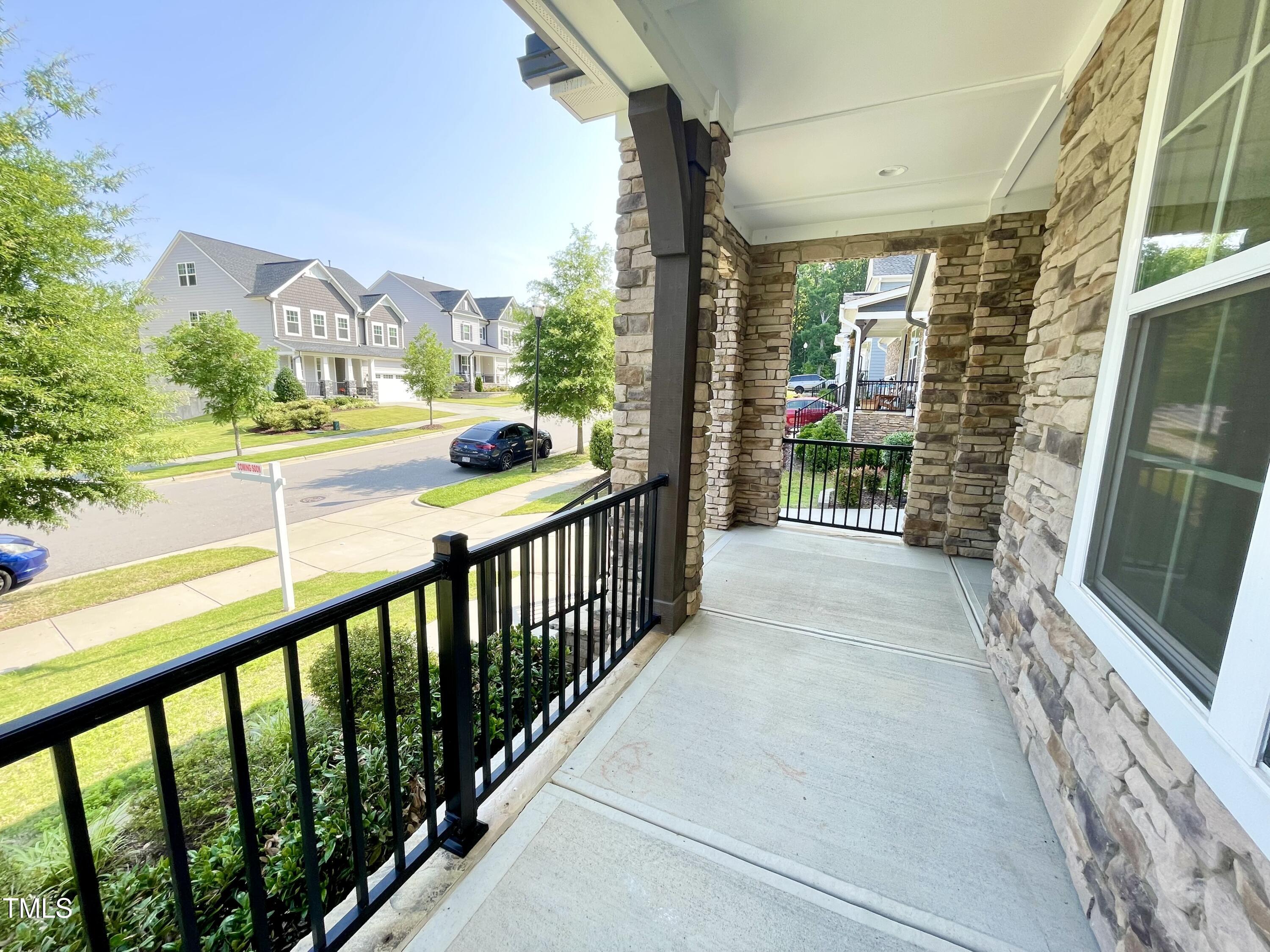 8813 Moss Glen Drive