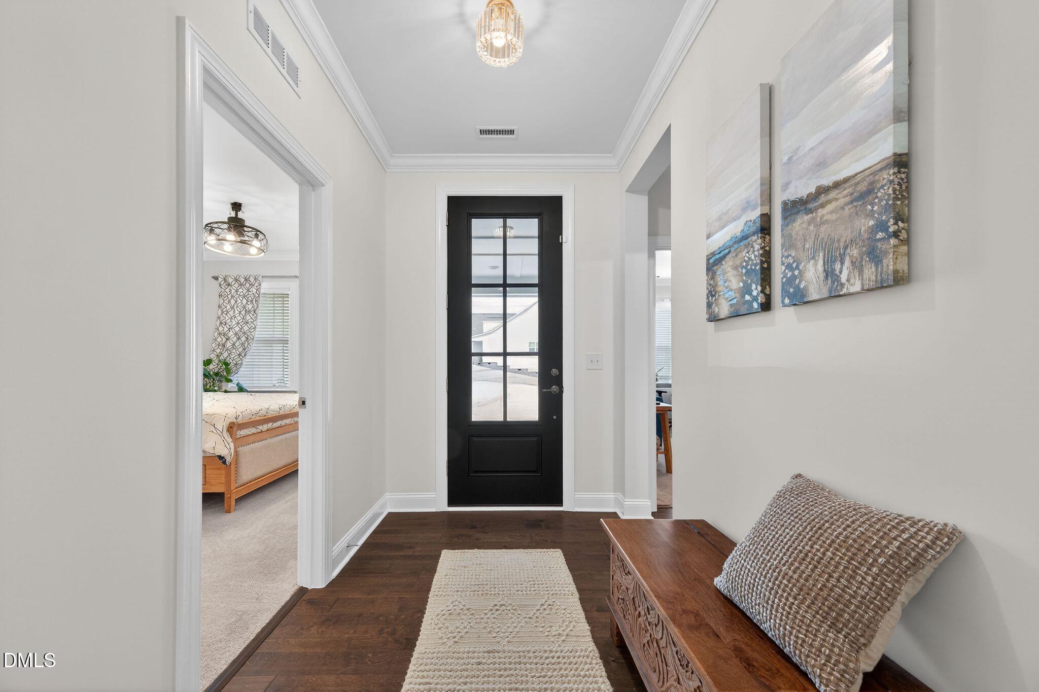 100 English Violet Lane