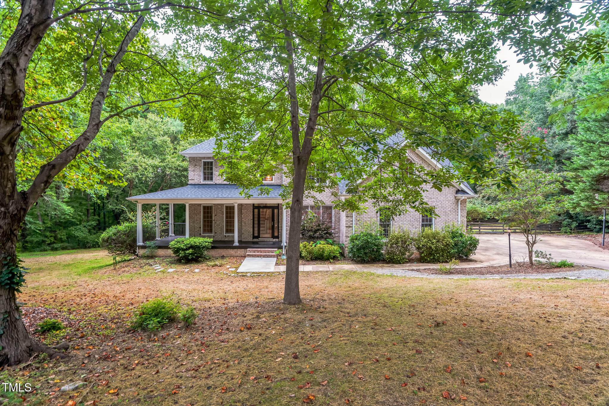 1900 High Oaks Lane