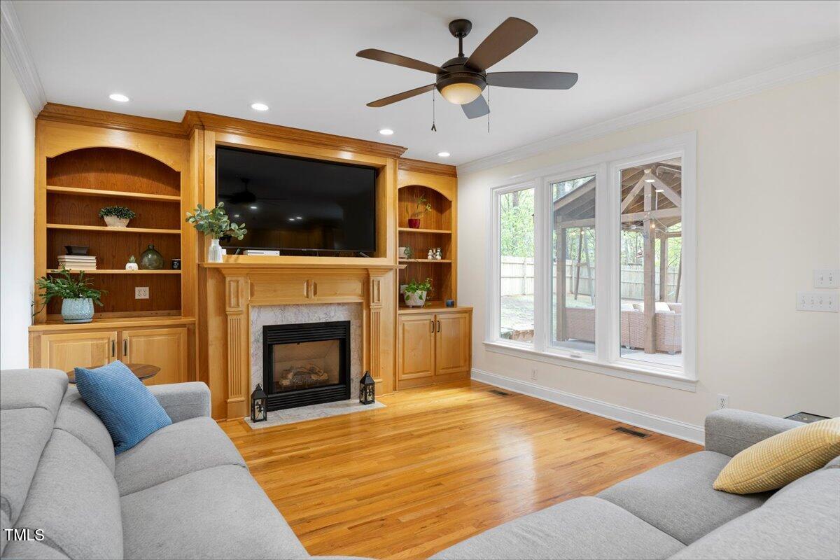 Cary, North Carolina 27513, United States, 4 Bedrooms Bedrooms, ,3 BathroomsBathrooms,Residential,Pending,106883