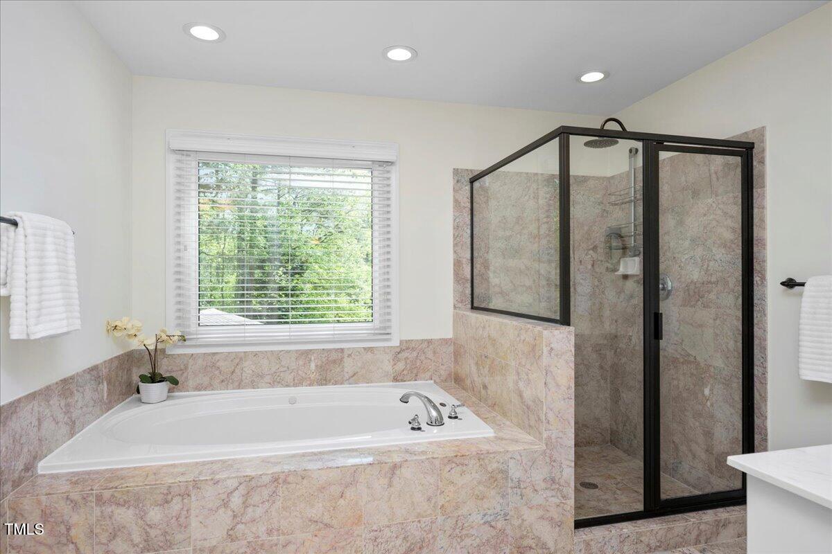 Cary, North Carolina 27513, United States, 4 Bedrooms Bedrooms, ,3 BathroomsBathrooms,Residential,Pending,106883