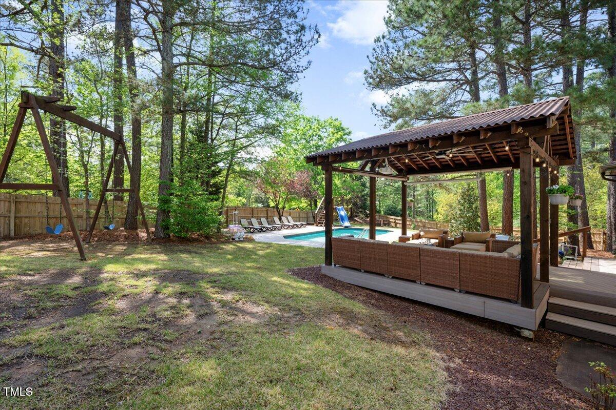 Cary, North Carolina 27513, United States, 4 Bedrooms Bedrooms, ,3 BathroomsBathrooms,Residential,Pending,106883