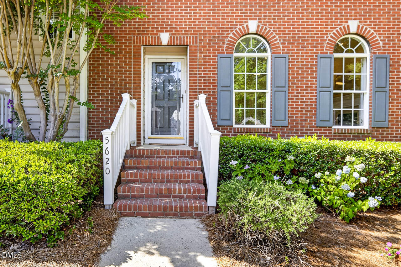 5620 Slide Rock Lane