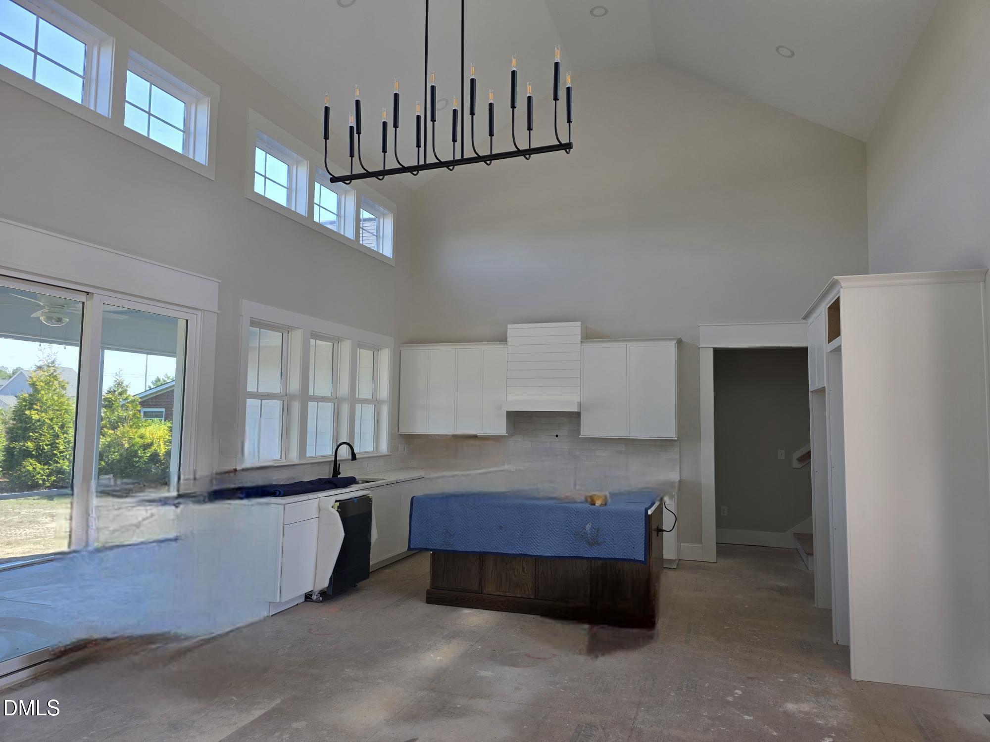 85 Constitution Avenue