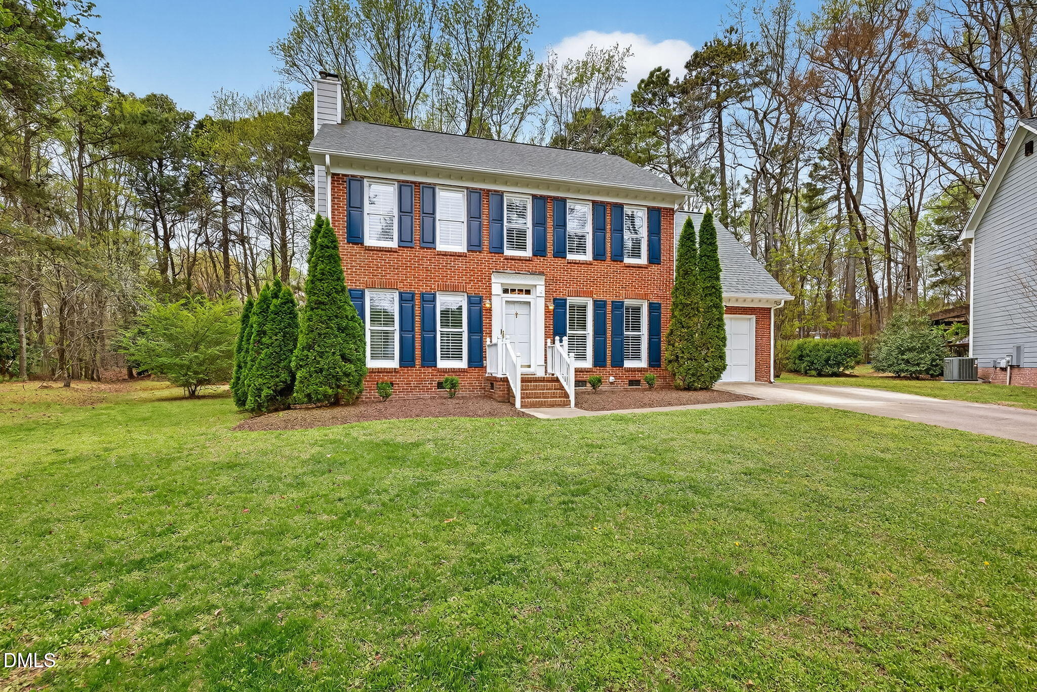 1005 Autumnwood Circle