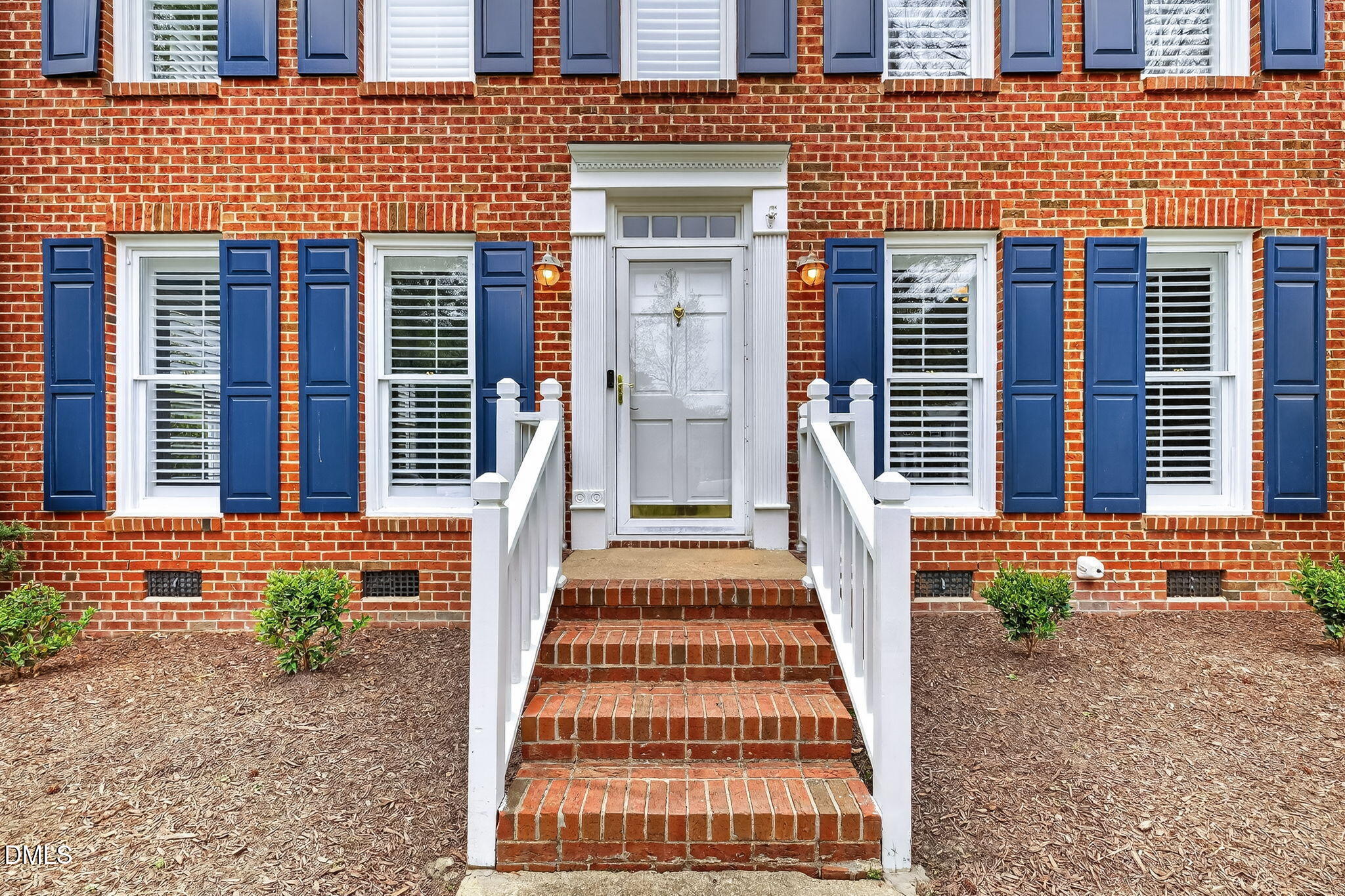 1005 Autumnwood Circle