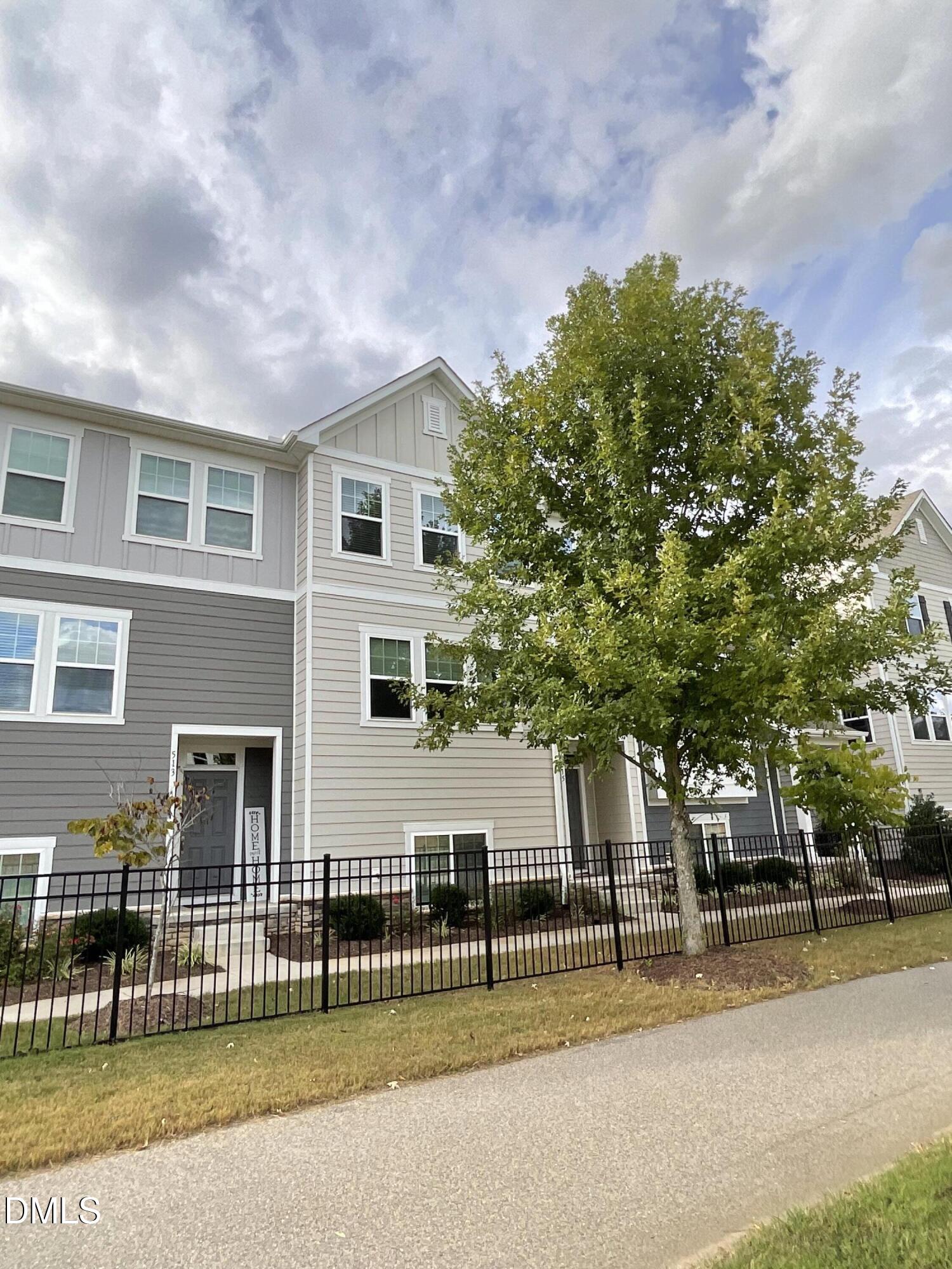 515 Traditions Grande Boulevard