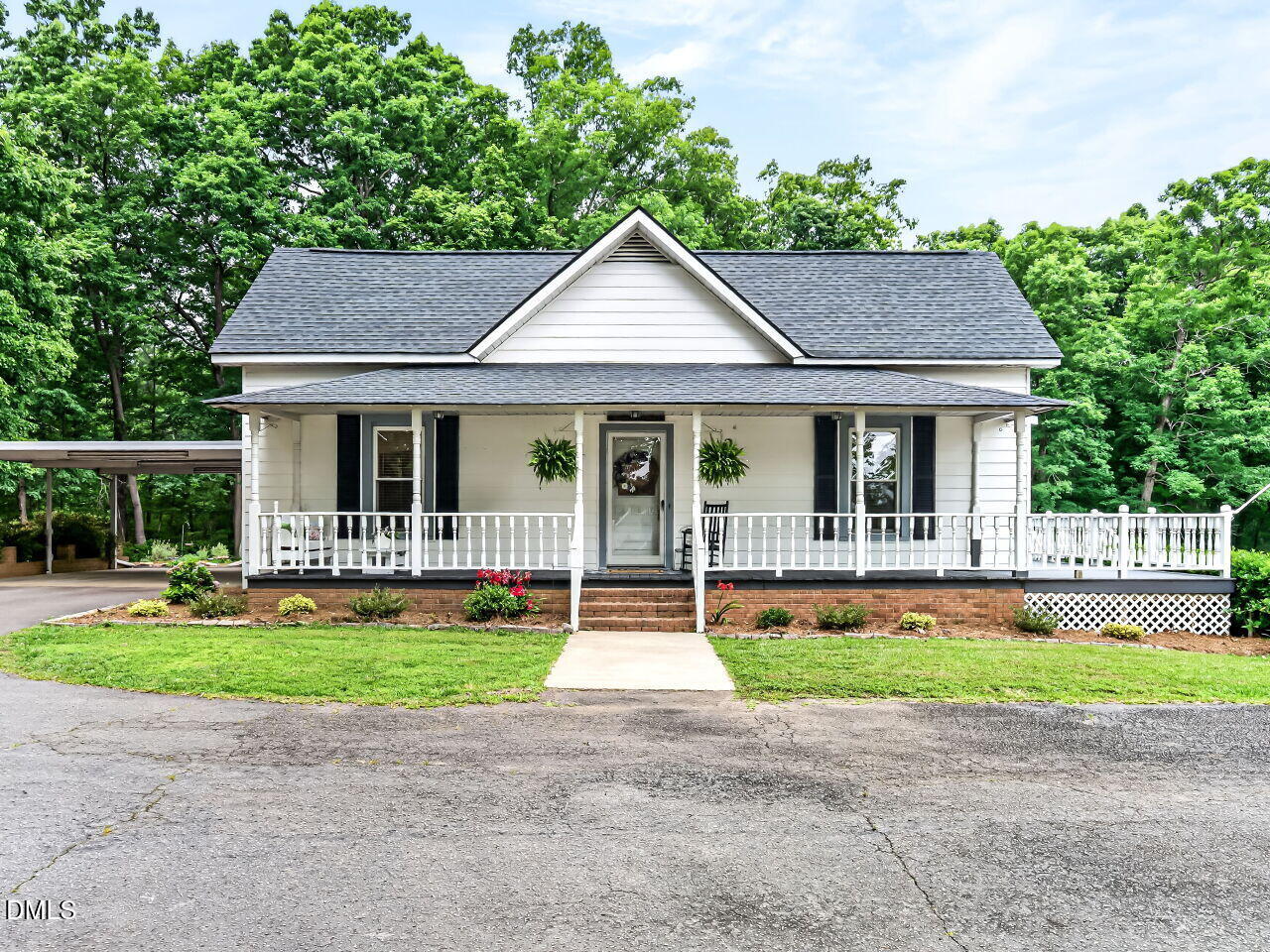 2741 Valley Road