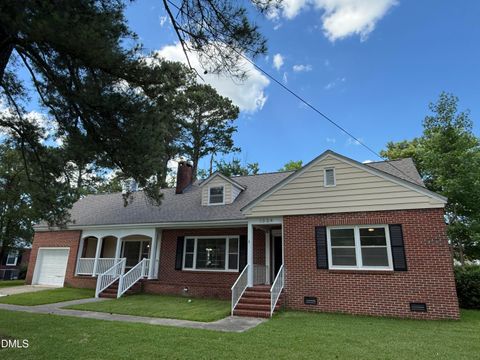1004 W Divine Street Dunn NC 28334