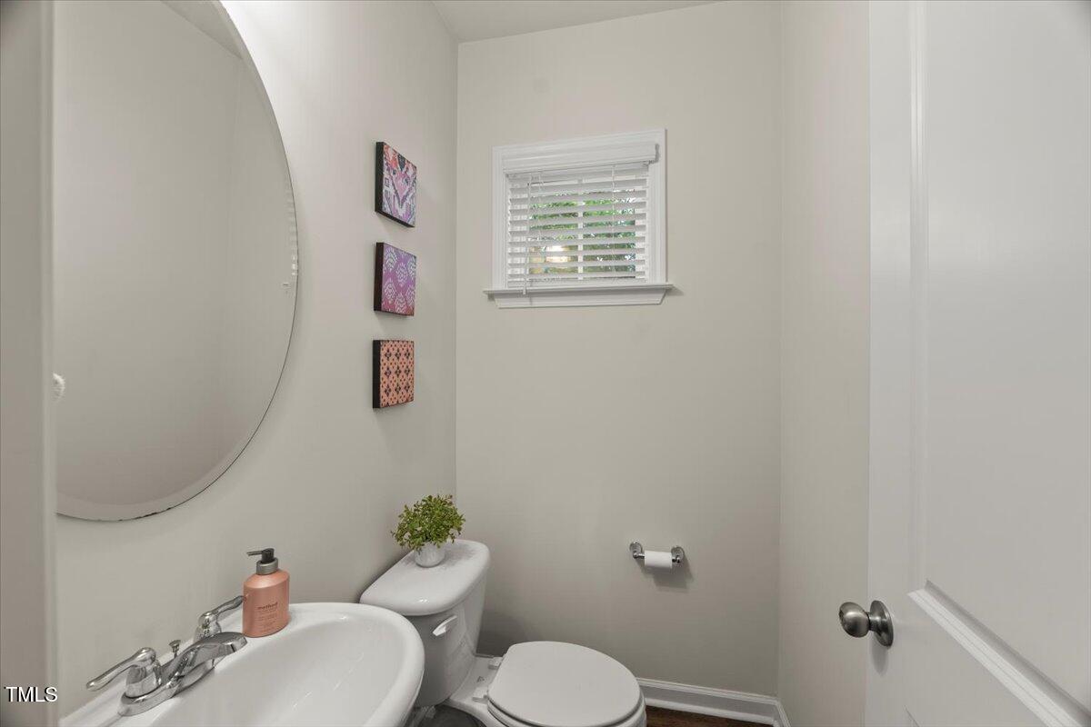 3215 Retama