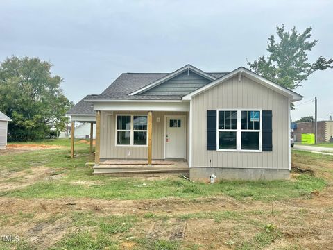 A home in Dunn