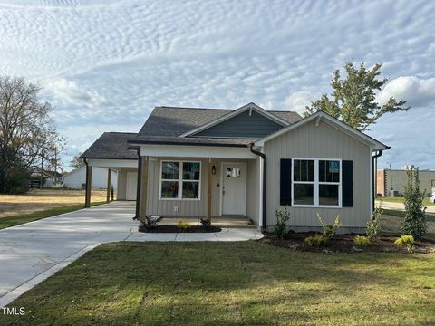 A home in Dunn