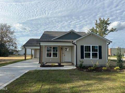 A home in Dunn