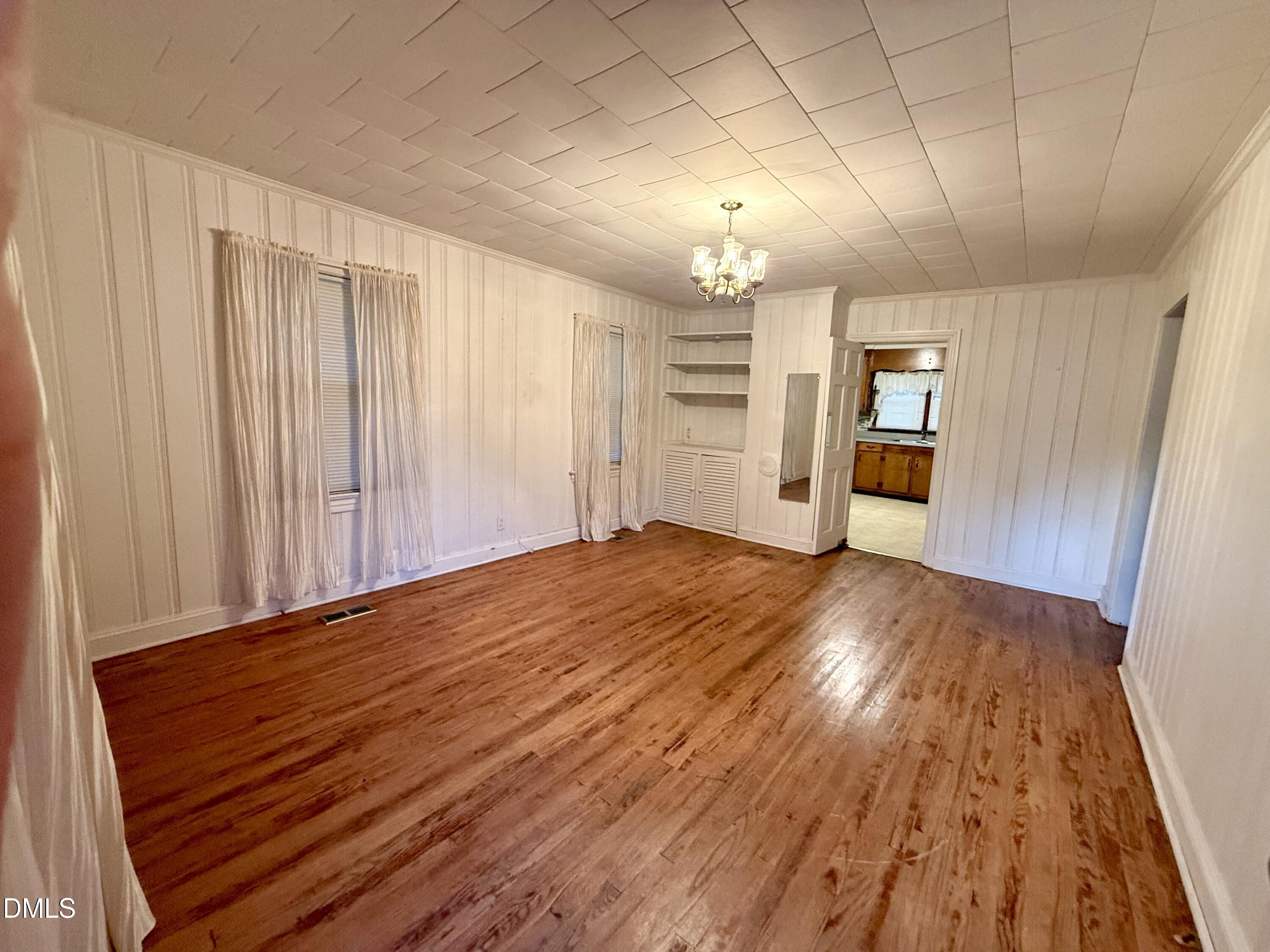 1439 Hill Road