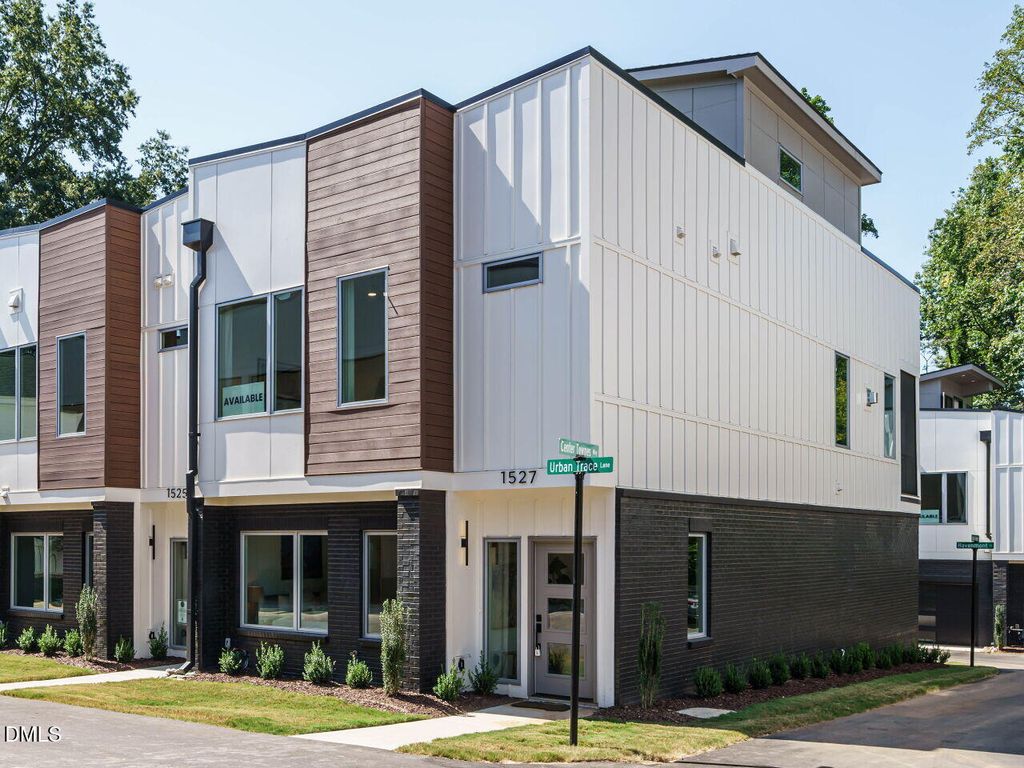 Photo of 1527 Urban Trace Lane, Raleigh, NC 27608 (MLS # 10139153)