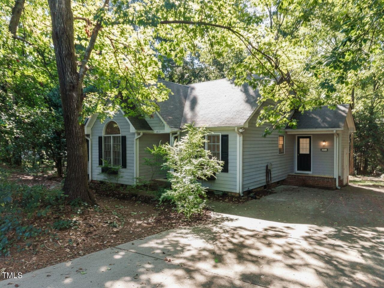 216 Deep Pool Ct. Court