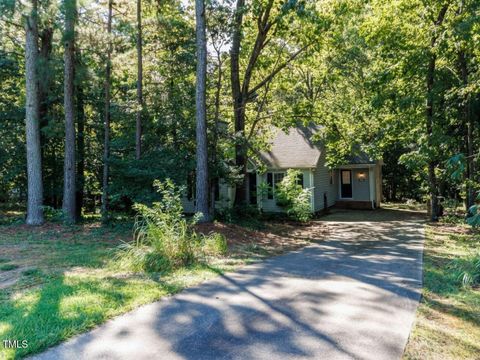 216 Deep Pool Ct. Court Benson NC 27504