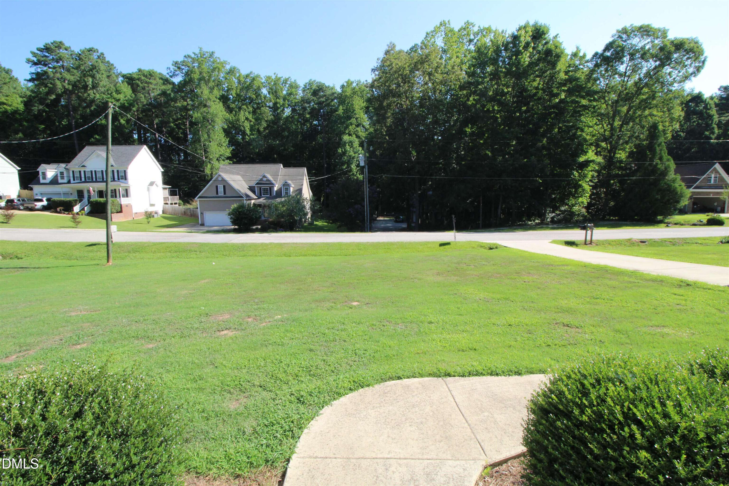 1900 Lennox Drive