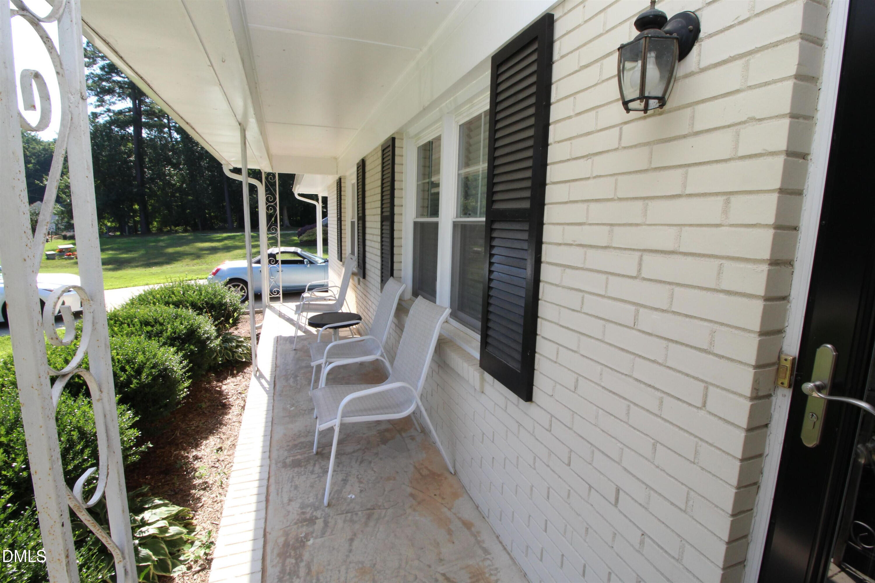 1900 Lennox Drive