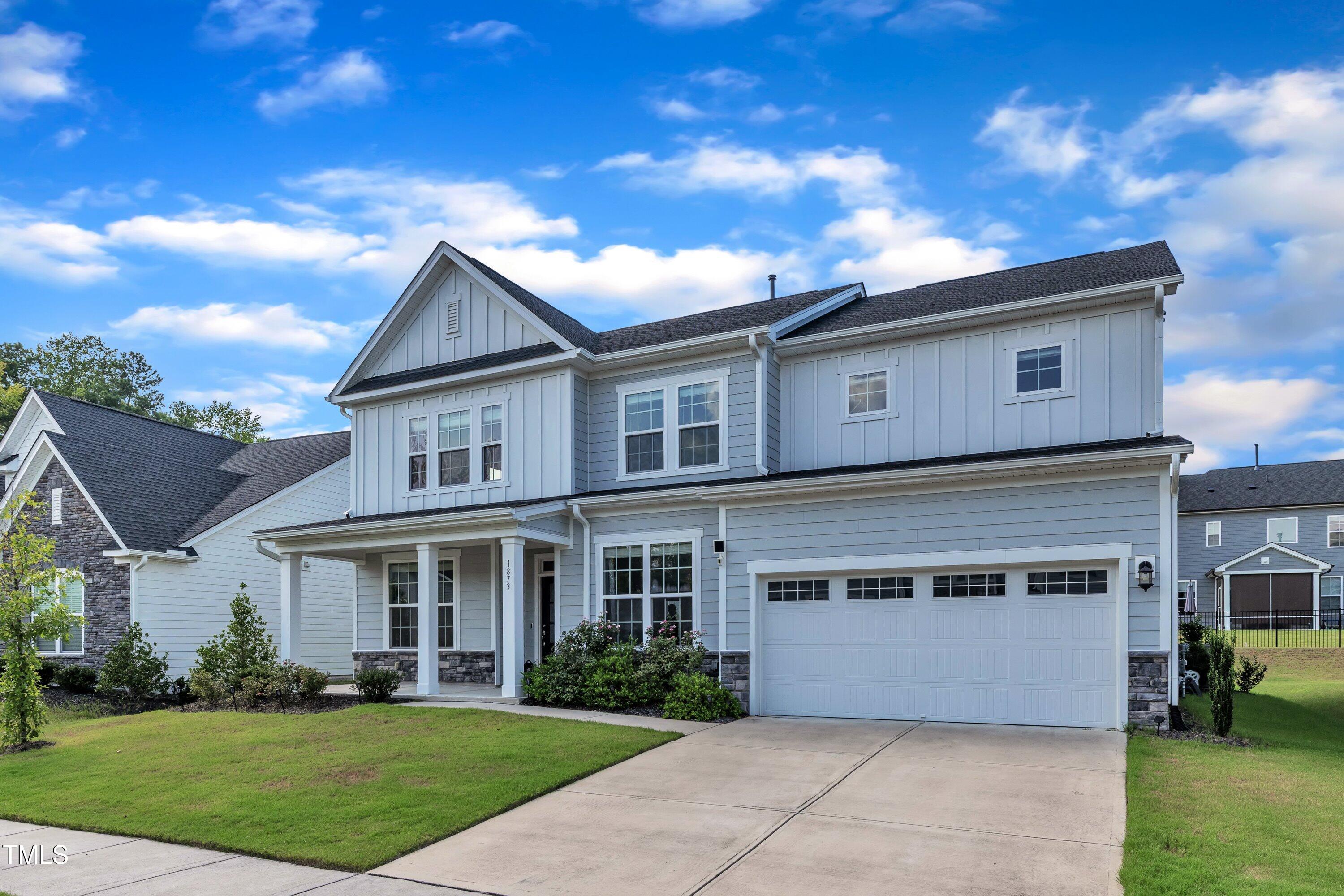 1873 Knights Crest Way