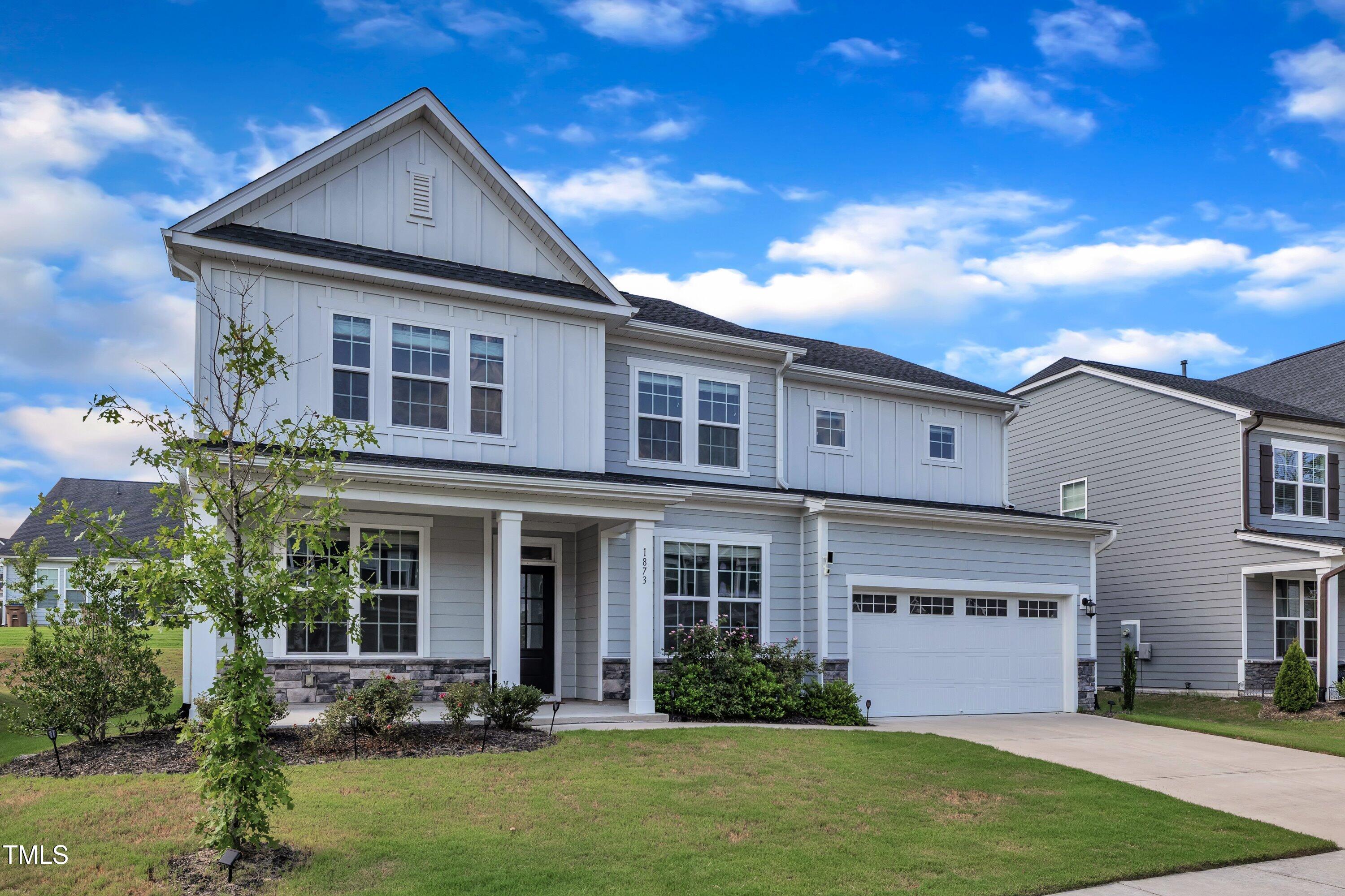 1873 Knights Crest Way