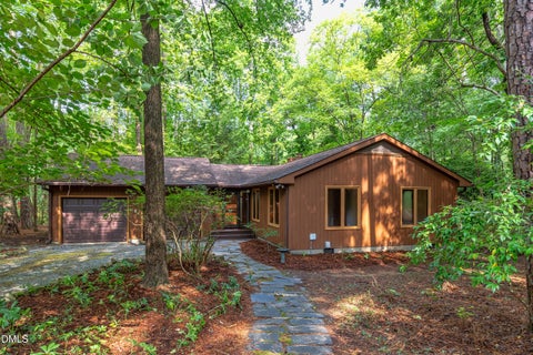 Photo of 239 Seminole Drive, Chapel Hill, NC 27514 (MLS # 10178777)