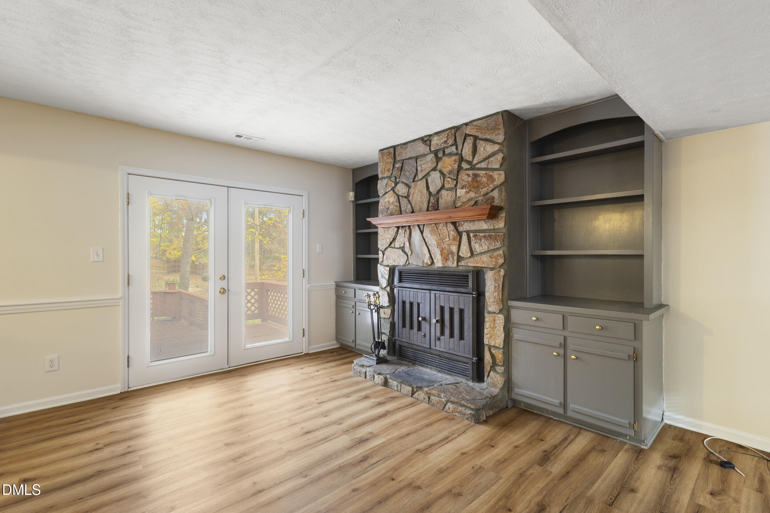 2001 Shenandoah Road