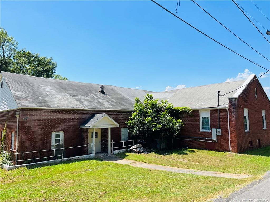 1303 Gaston Avenue