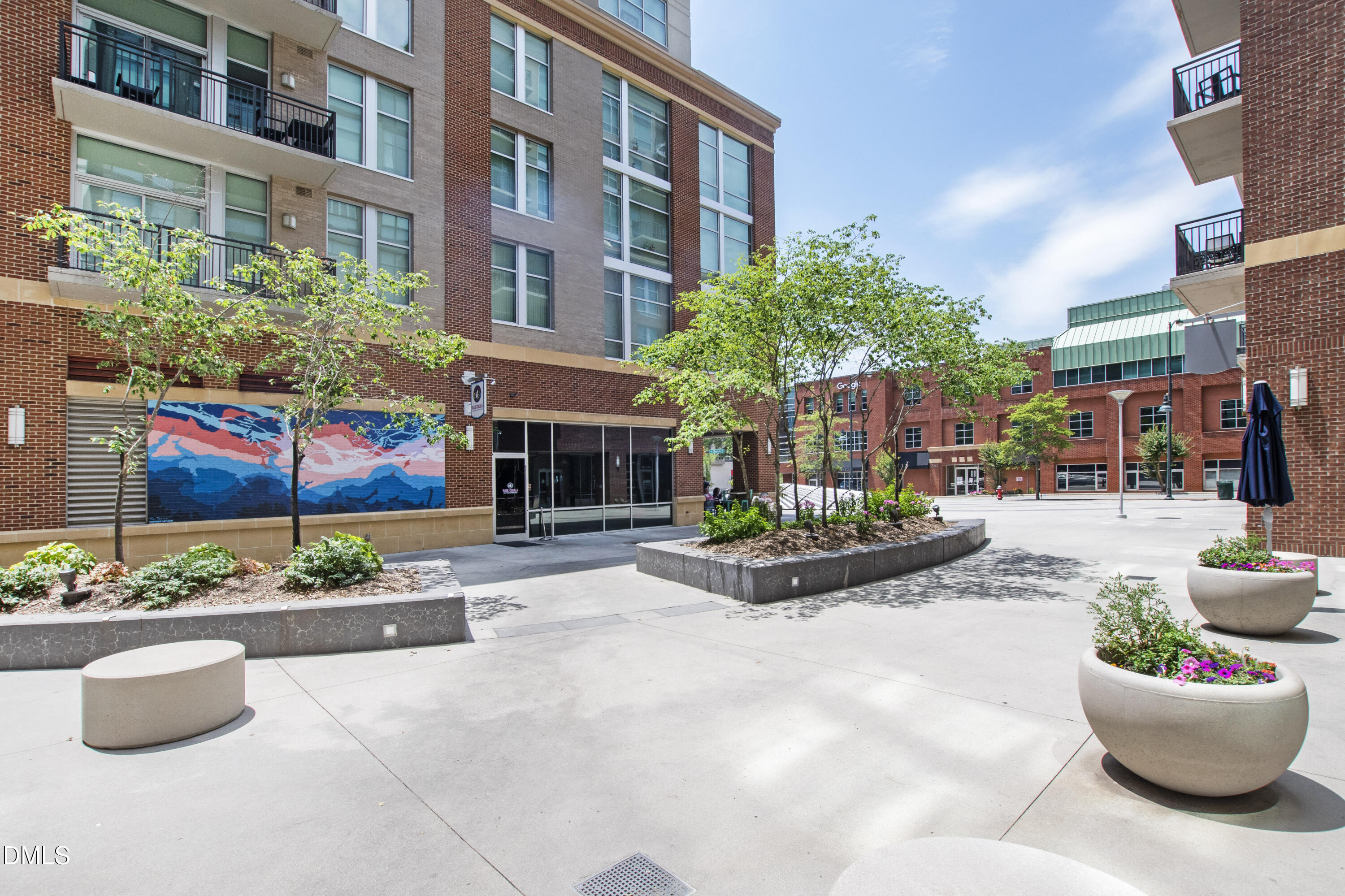140 W Franklin Street Unit 703