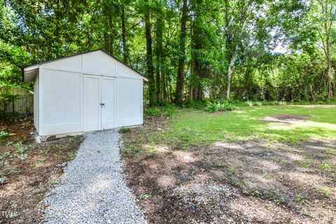 Single Family Residence in Raleigh NC 3005 Avery Street 26.jpg