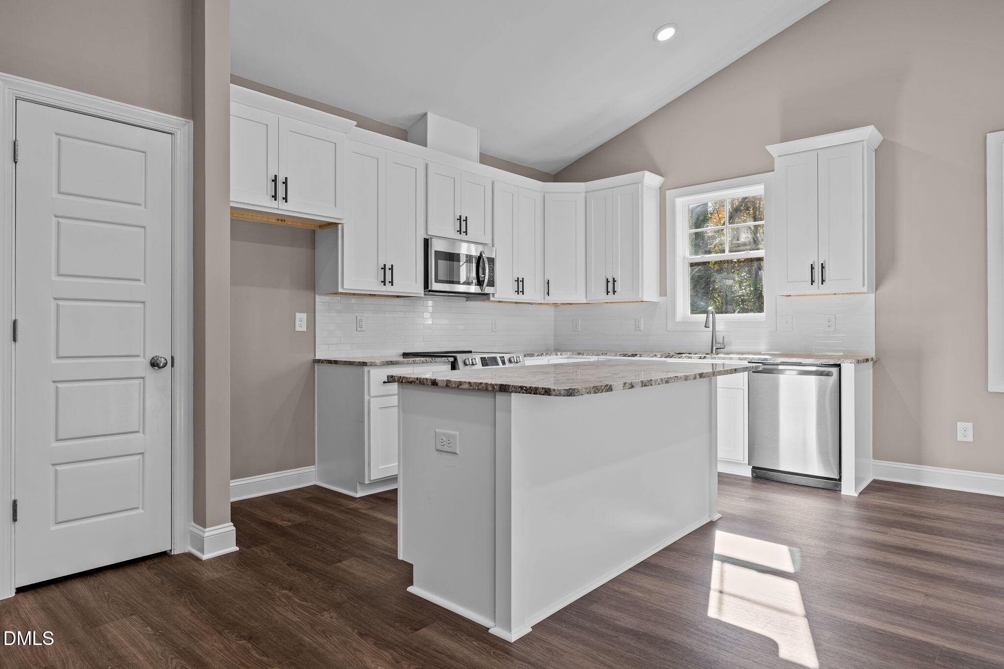 220 E College Street