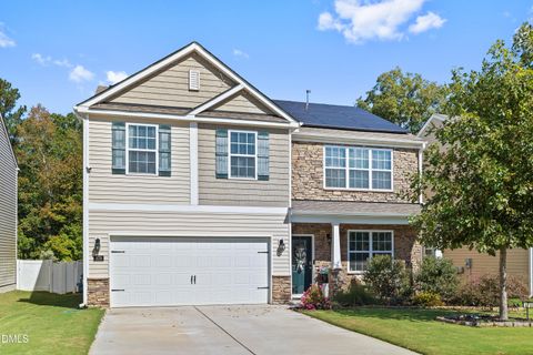 379 N Great White Way Clayton NC 27527