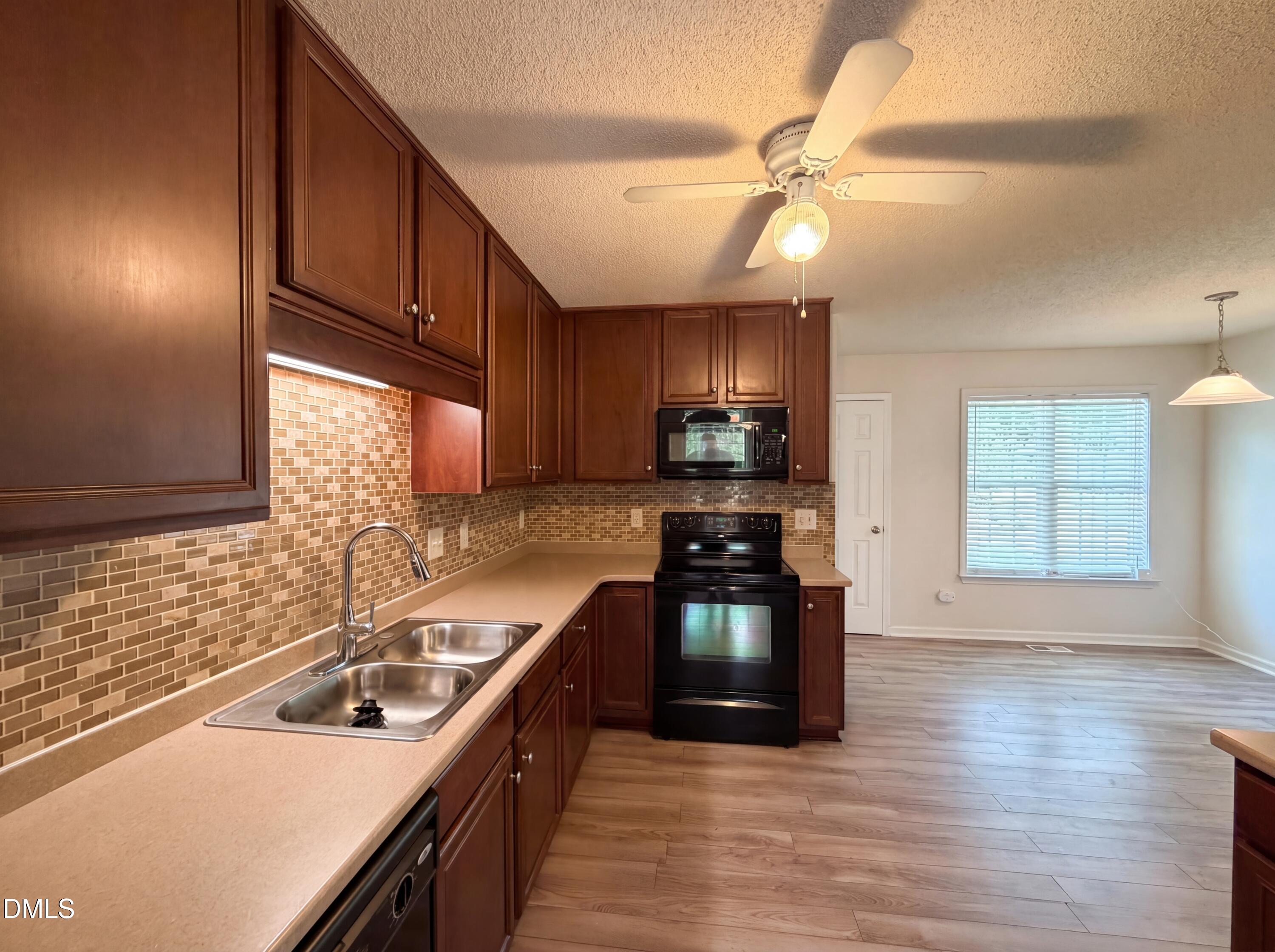 470 Kinsman Court