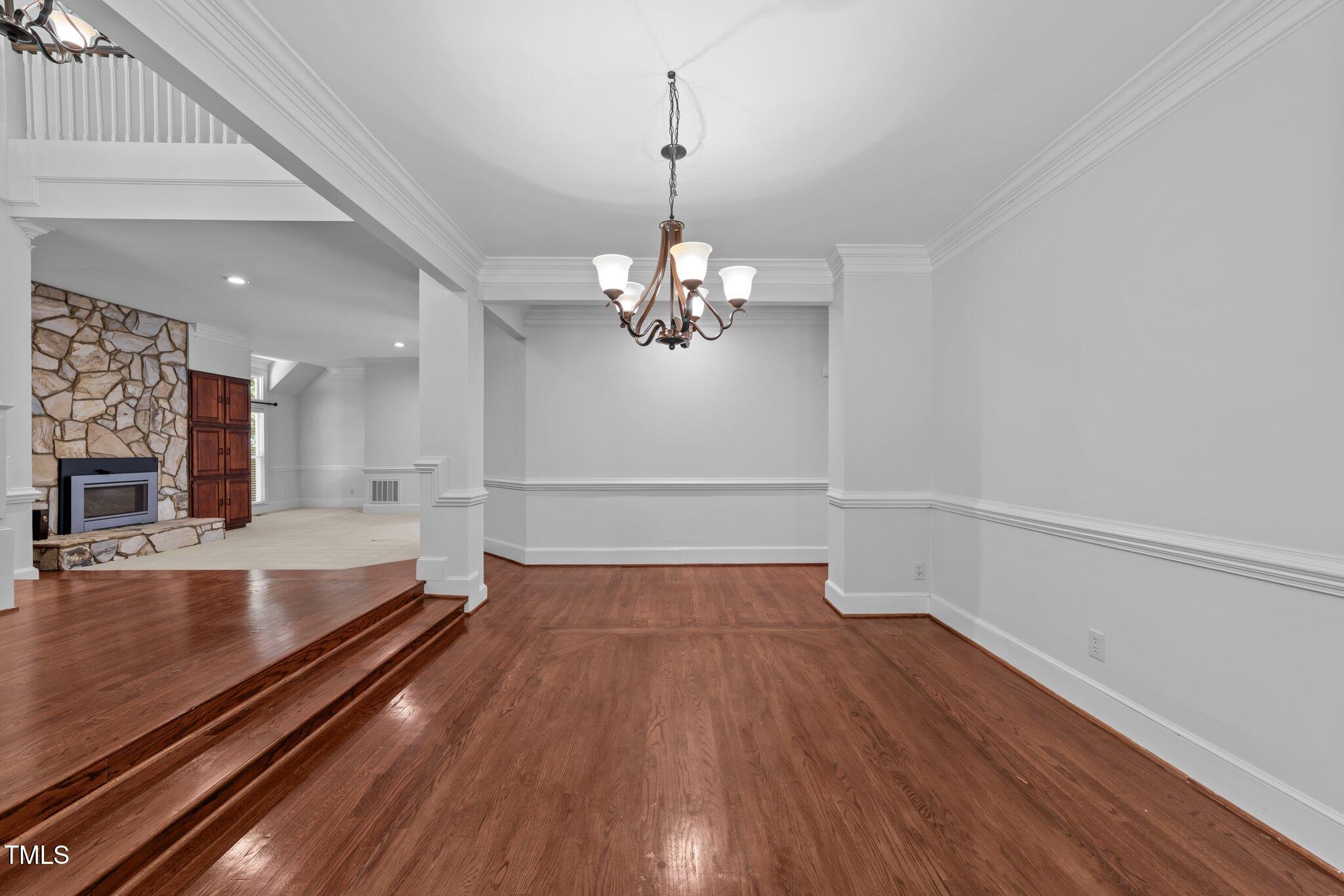11425 Horsemans Trail