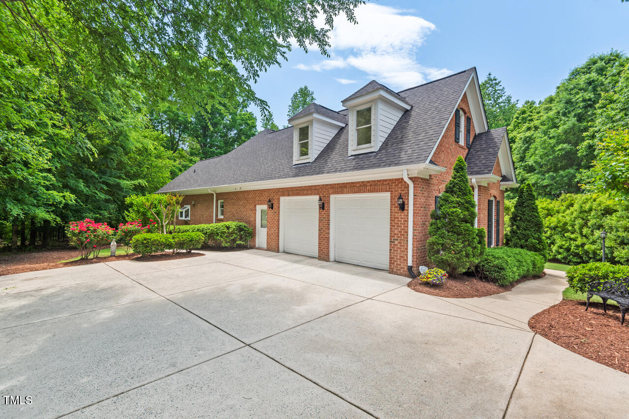 Durham, North Carolina 27713, United States, 3 Bedrooms Bedrooms, ,4 BathroomsBathrooms,Residential,Pending,120785