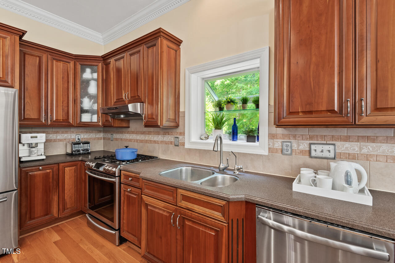 Durham, North Carolina 27713, United States, 3 Bedrooms Bedrooms, ,4 BathroomsBathrooms,Residential,Pending,120785