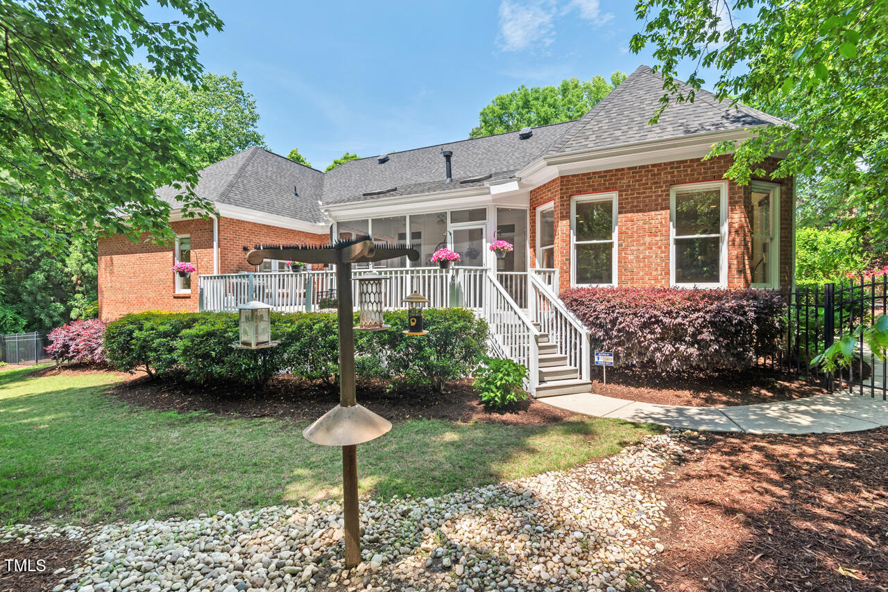 Durham, North Carolina 27713, United States, 3 Bedrooms Bedrooms, ,4 BathroomsBathrooms,Residential,Pending,120785