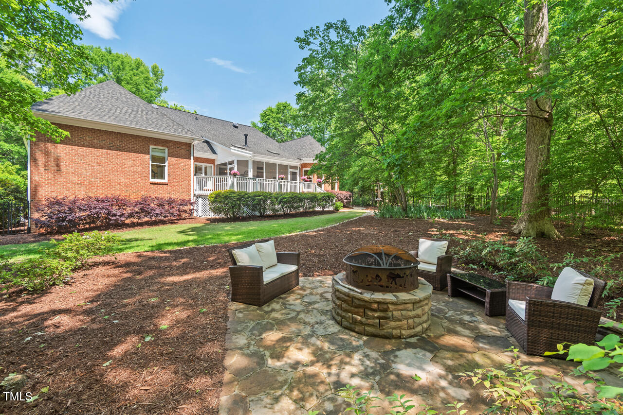 Durham, North Carolina 27713, United States, 3 Bedrooms Bedrooms, ,4 BathroomsBathrooms,Residential,Pending,120785