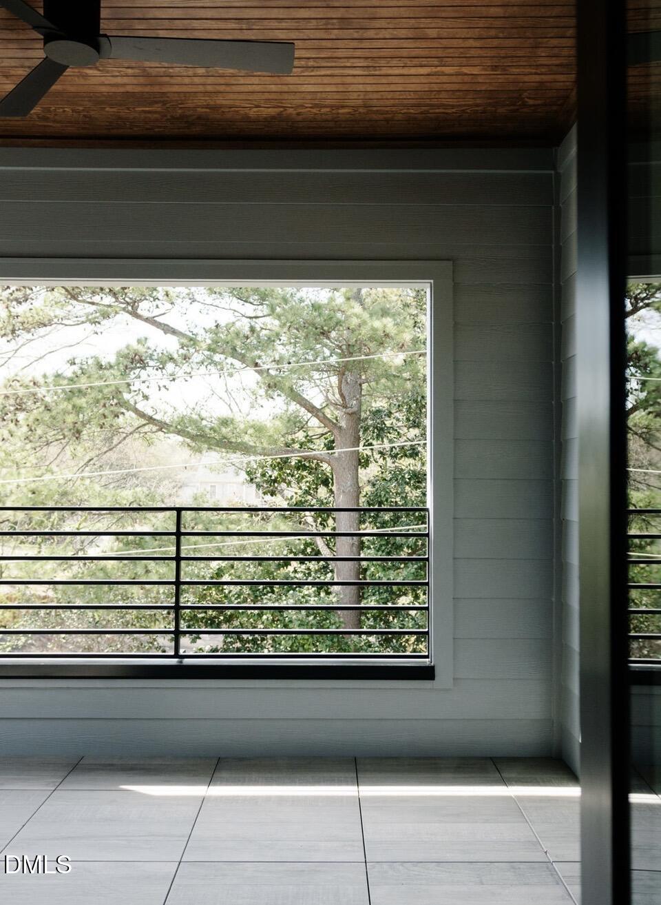 407 Chatham View Road