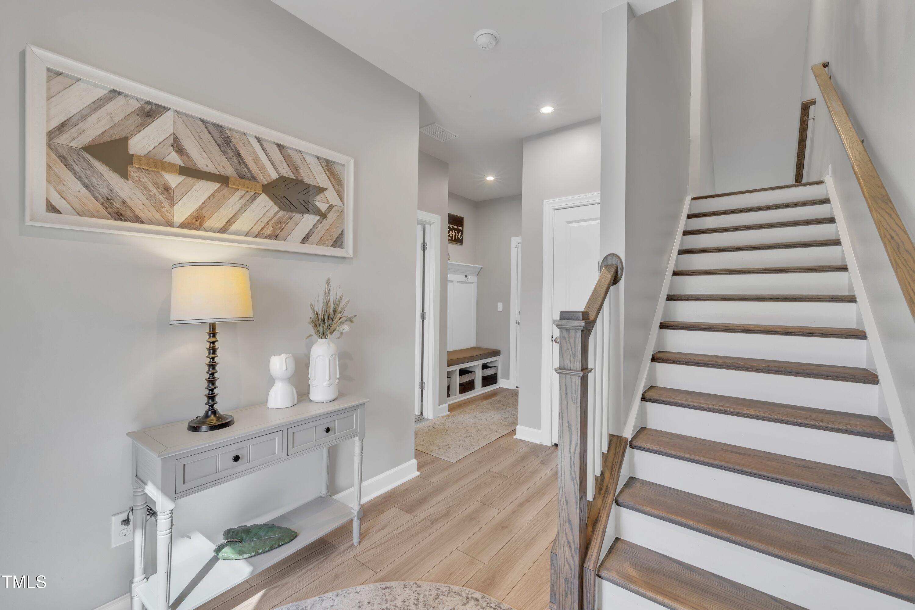 818 Lilyquist Way