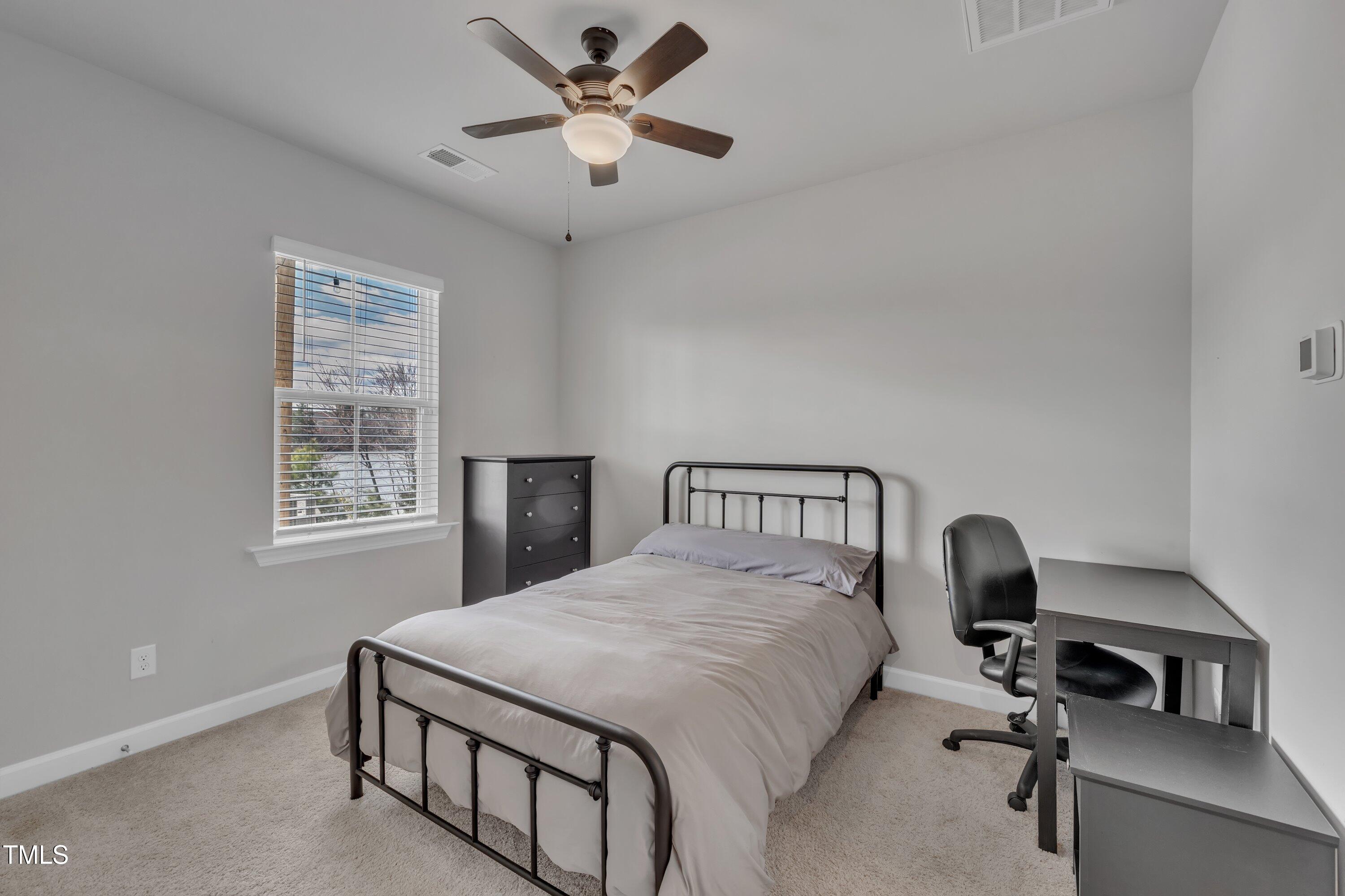 818 Lilyquist Way