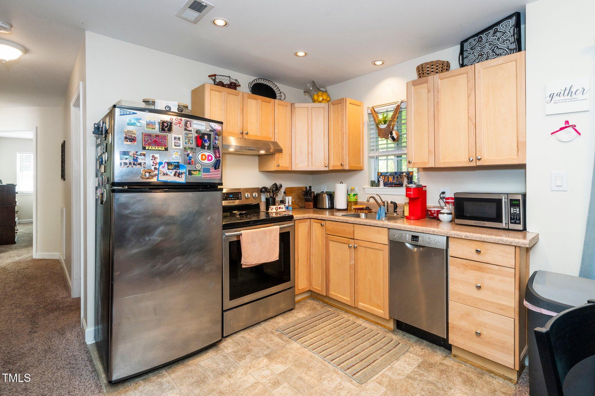 Cary, North Carolina 27511, United States, 6 Bedrooms Bedrooms, ,5 BathroomsBathrooms,Residential,Active,169023