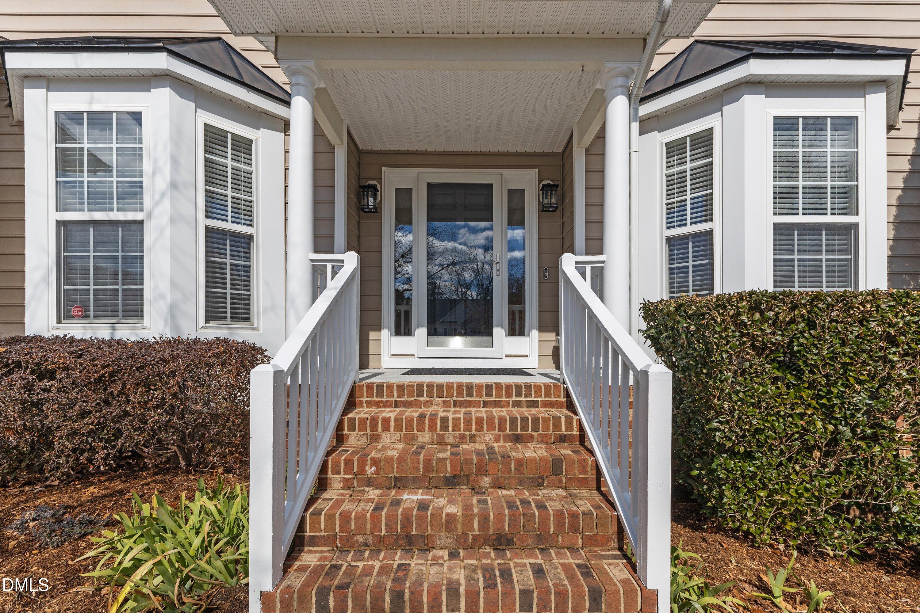 2219 Spacious Skies Street