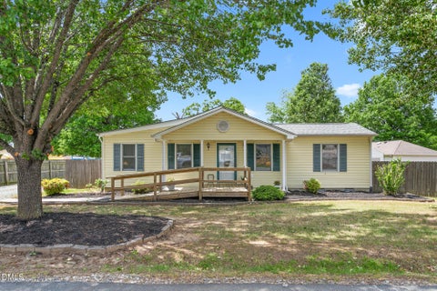 Photo of 610 Larry Avenue, Graham, NC 27253 (MLS # 10189750)