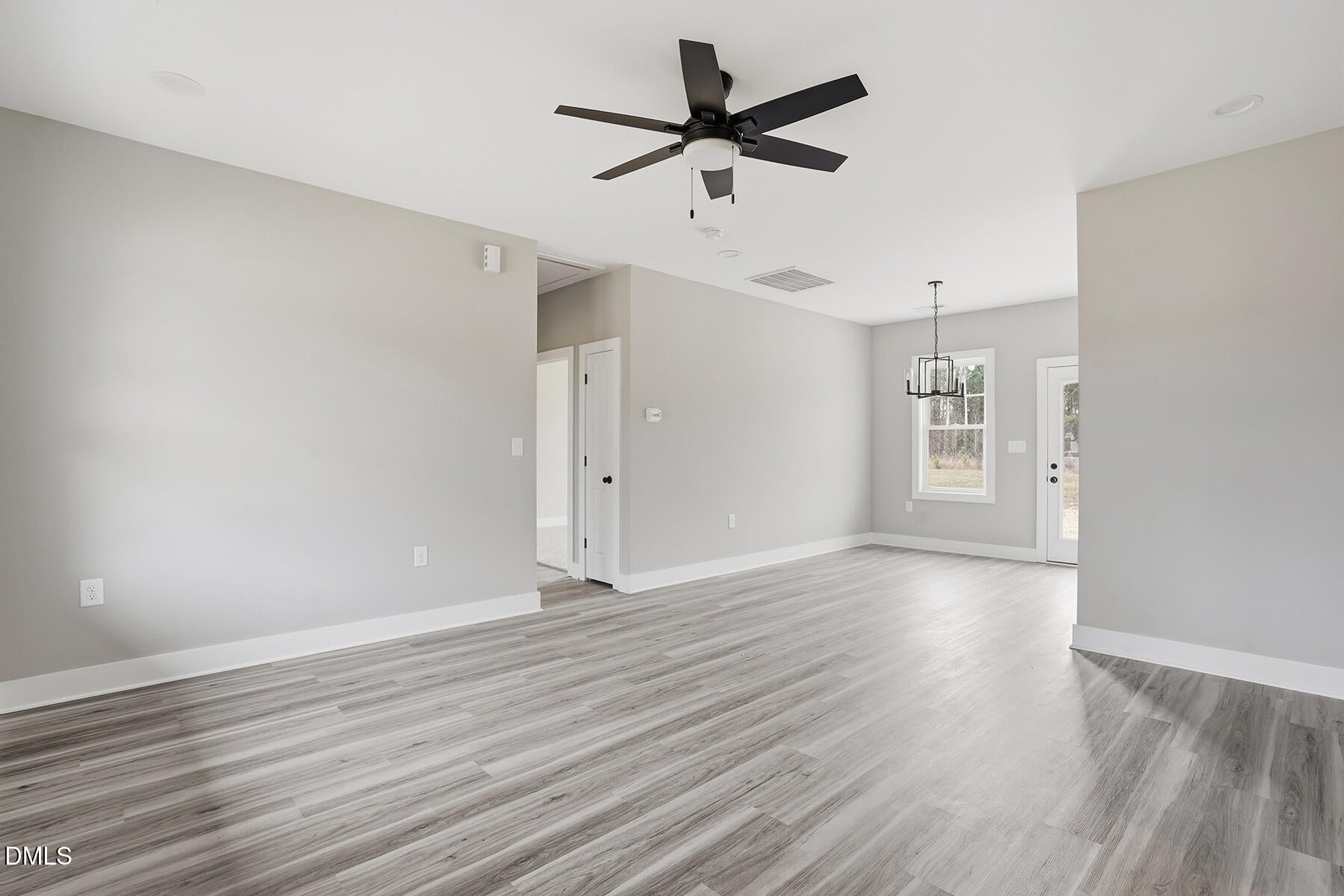 1126 Aquilla Road