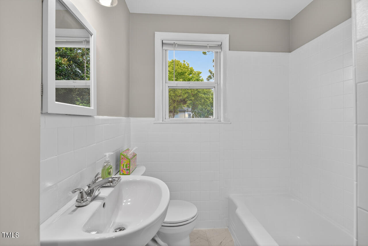 Durham, North Carolina 27704, United States, 2 Bedrooms Bedrooms, ,1 BathroomBathrooms,Residential,Active,190866