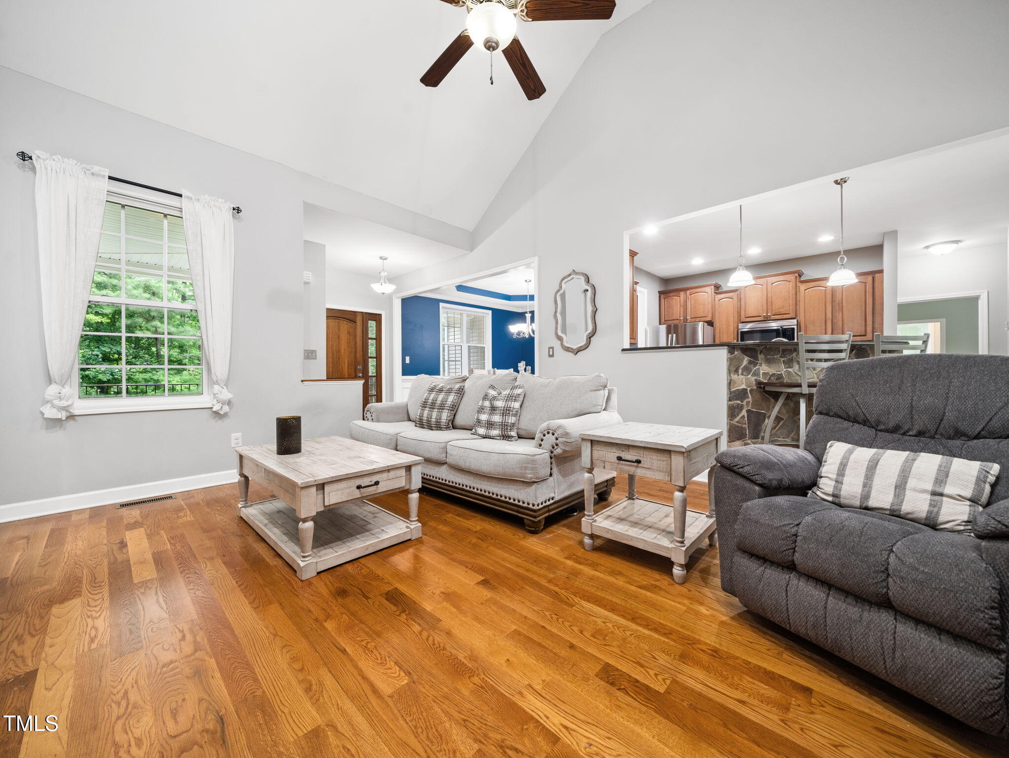 3718 Sapphire Court