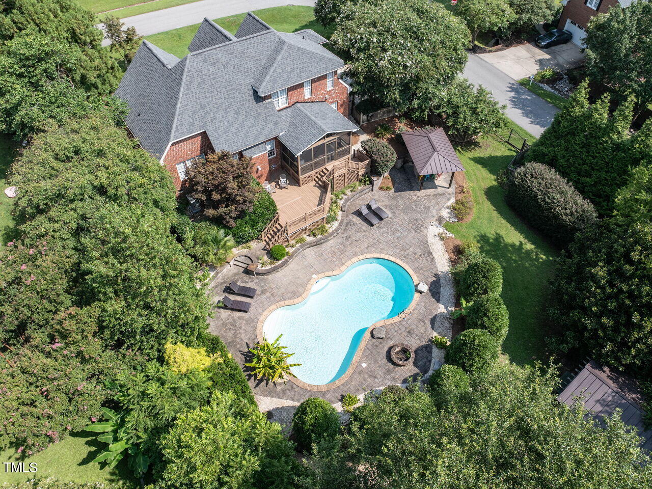 900 Old Baron Drive