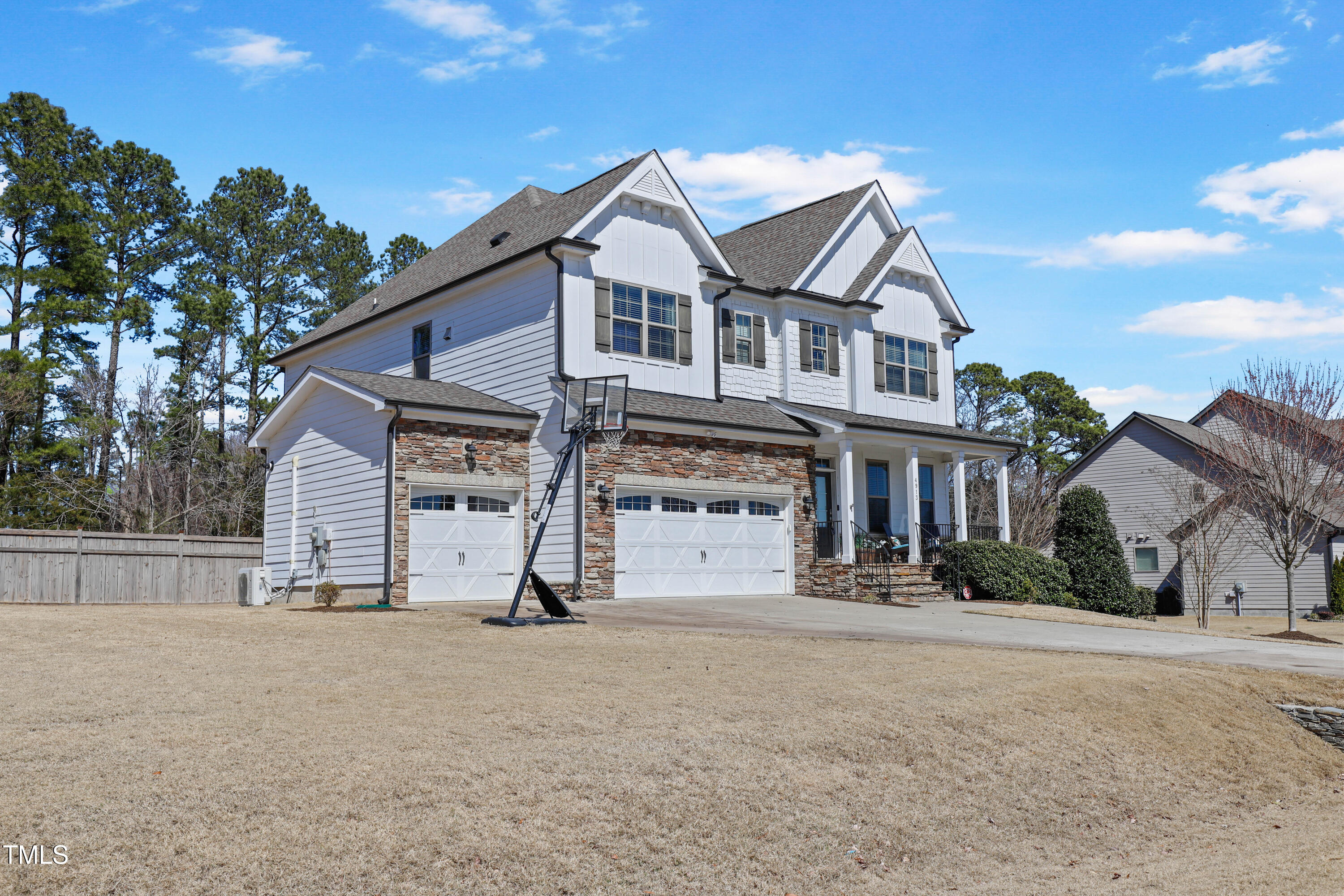 4913 Sunset Stream Drive