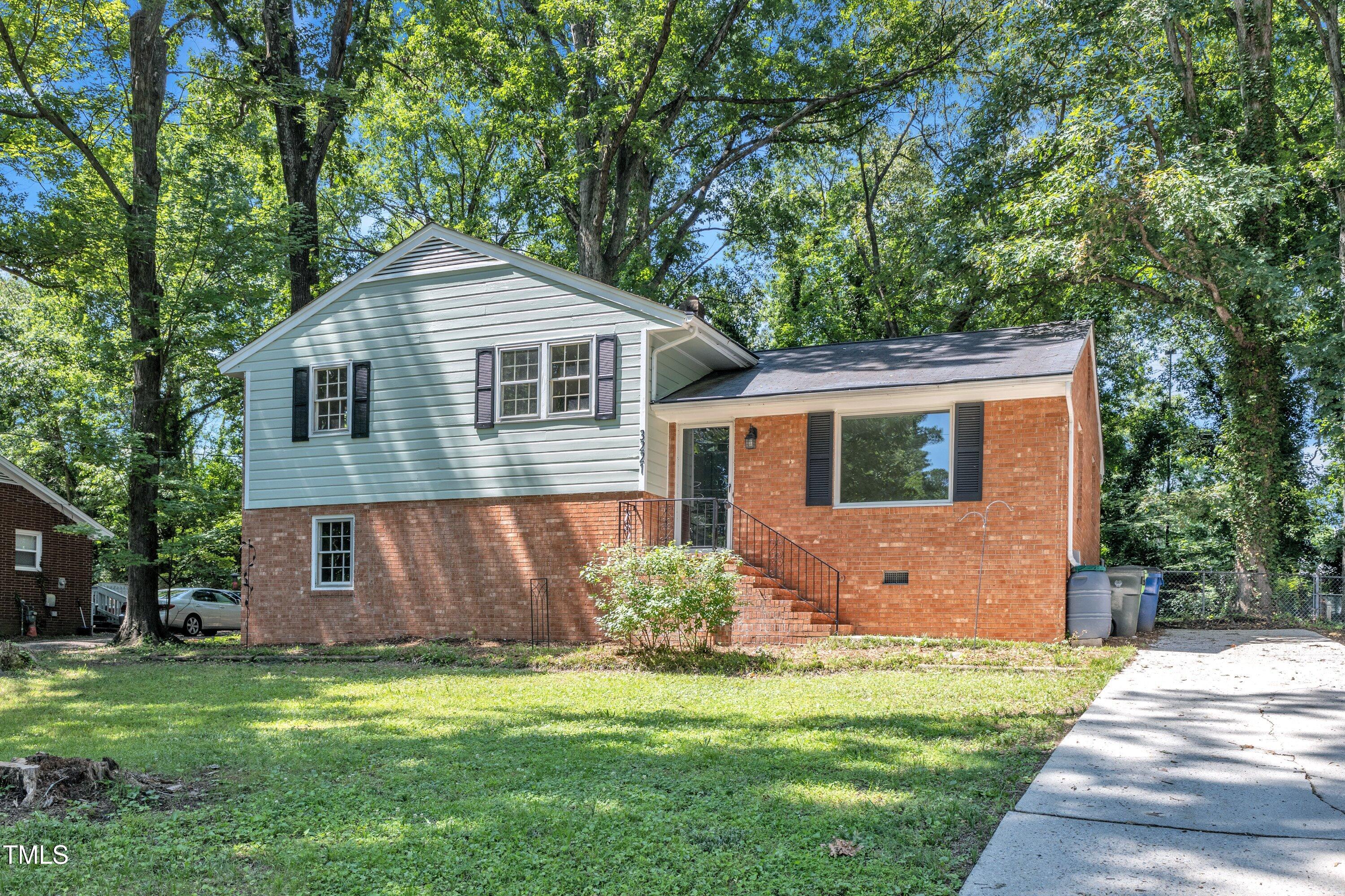 3221 Ward Road